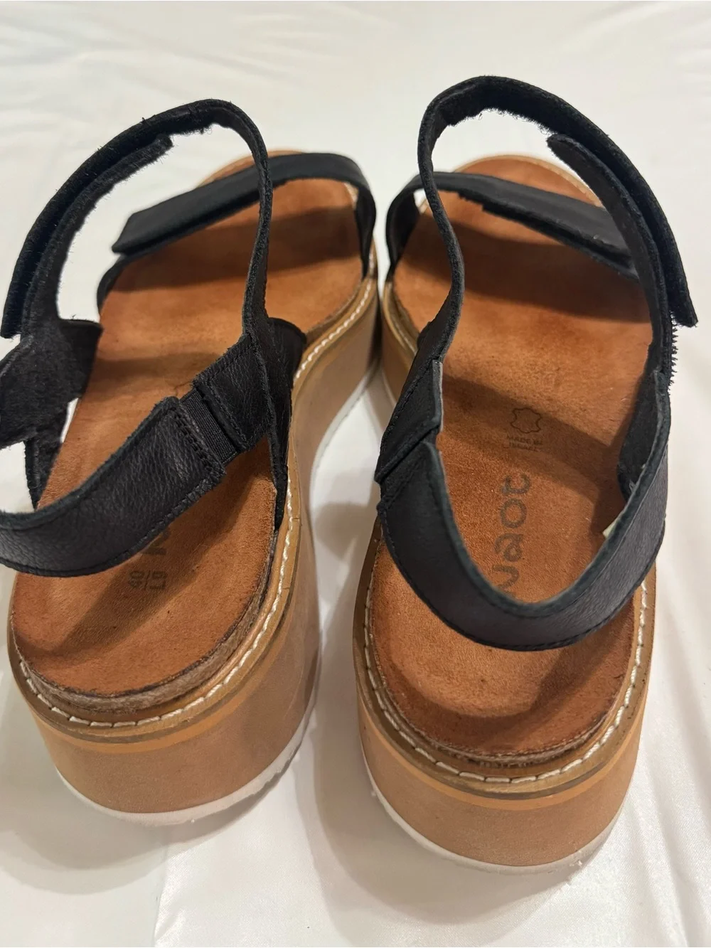 Naot Black Platform Slingback Sandals with Tan Footbed size 40/9.5